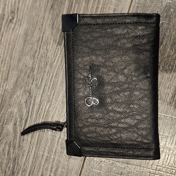 NWOT Jessica Simpson Women's Wallet  w/Money & card holders - Picture 1 of 11